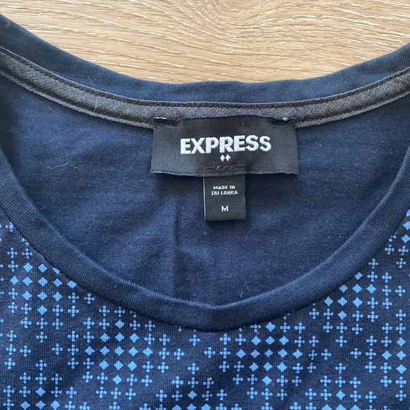Patterned Express Tee - Picture 2 of 3